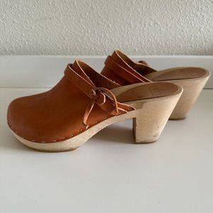 BRYR Charlotte Closed Toe Clog, High Heel, Whiskey leather / 10-10 1/2 US (40)